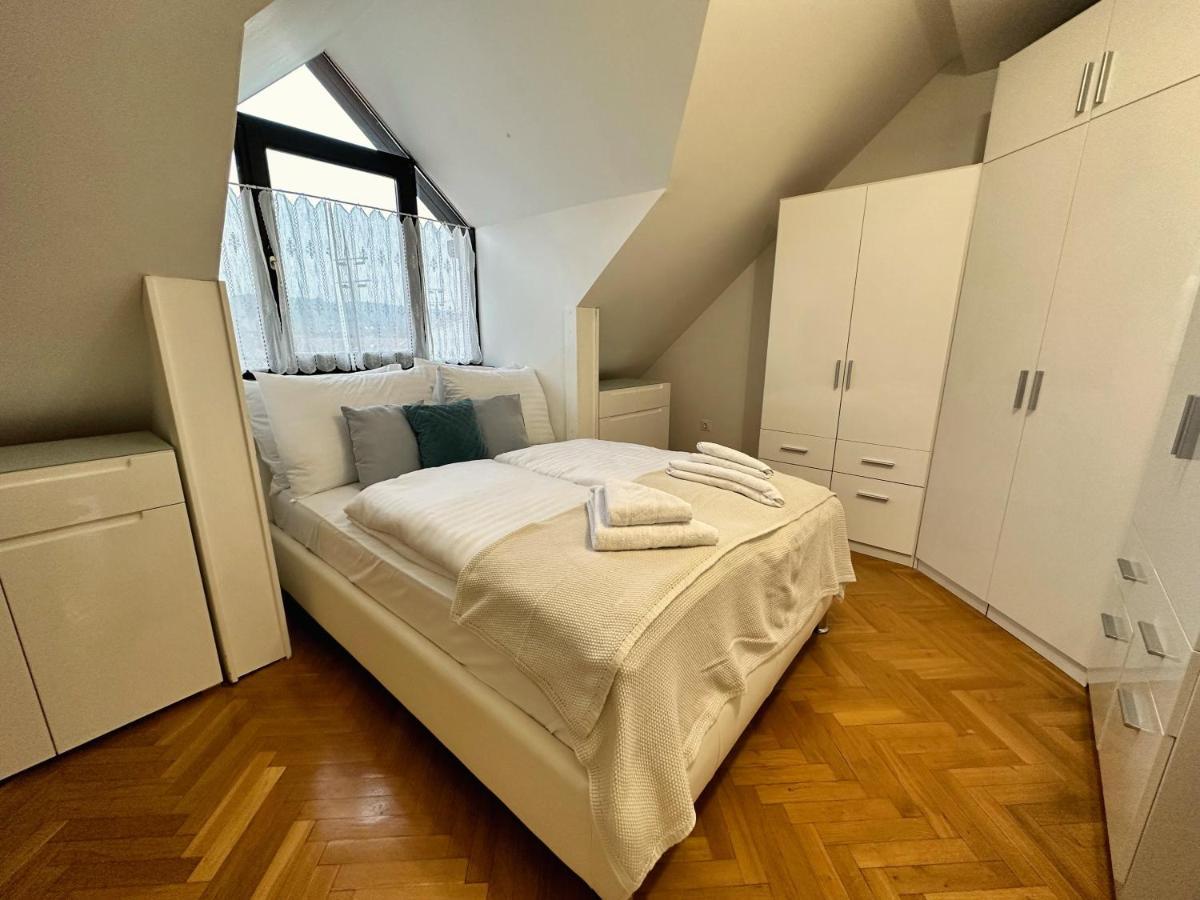 Charming City Loft Apartment Любляна Екстер'єр фото